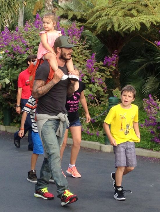 Troskliwy tata David Beckham