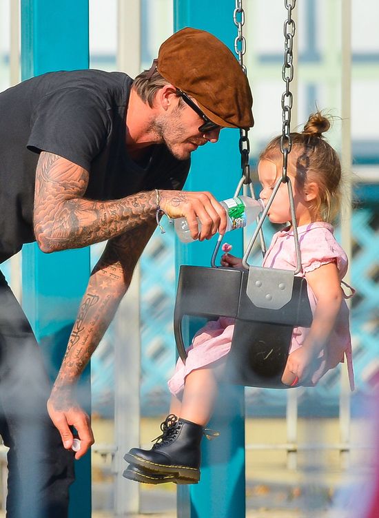 Harper Beckham - kot w butach? (FOTO)