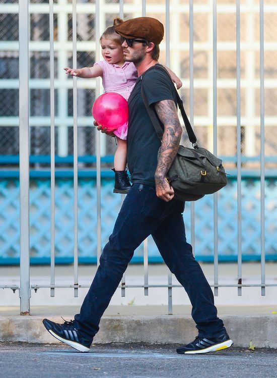 Harper Beckham - kot w butach? (FOTO)