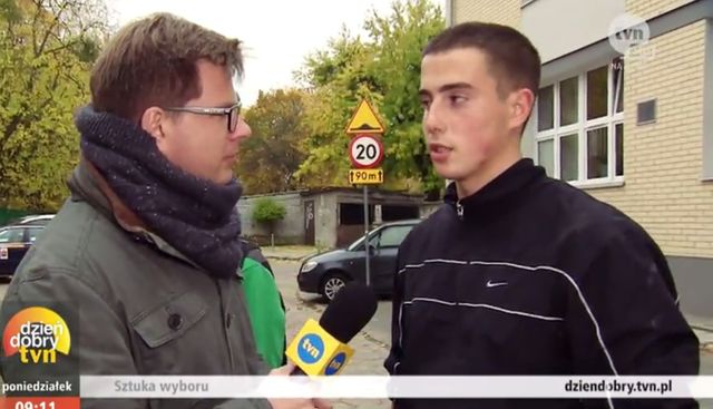 HIT! Ten młodzieniec głosował wczoraj na Wisławę Szymborską! HIT! Ten młodzieniec głosował wczoraj na Wisławę Szymborską!