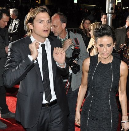 Demi Moore zazdrosna i sfrustrowana, gdy patrzy na swego eks