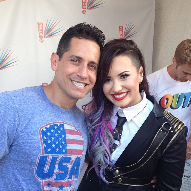 W końcu zgoli się na ŁYSO (FOTO)