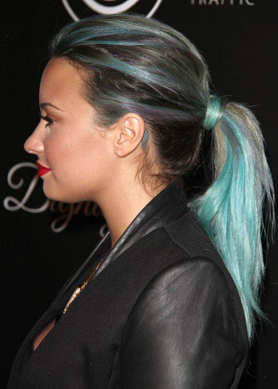 Demi Lovato zaszalała z fryzurą (FOTO)