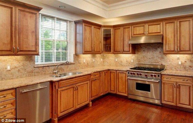 Tak mieszkała Demi Lovato, gdy miała 15 lat (FOTO)