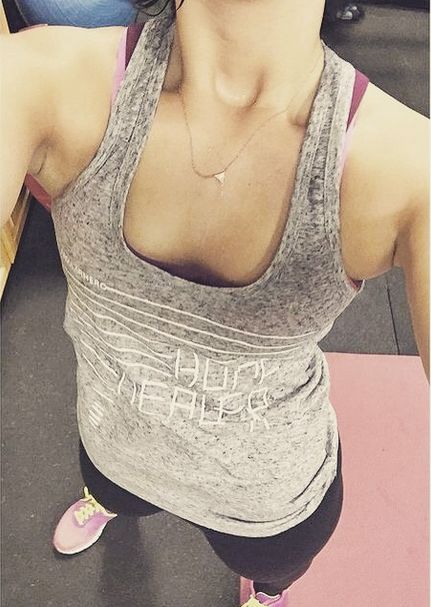 Demi Lovato bez makijażu i bez stanika (FOTO) Demi Lovato bez makijażu i bez stanika (FOTO)