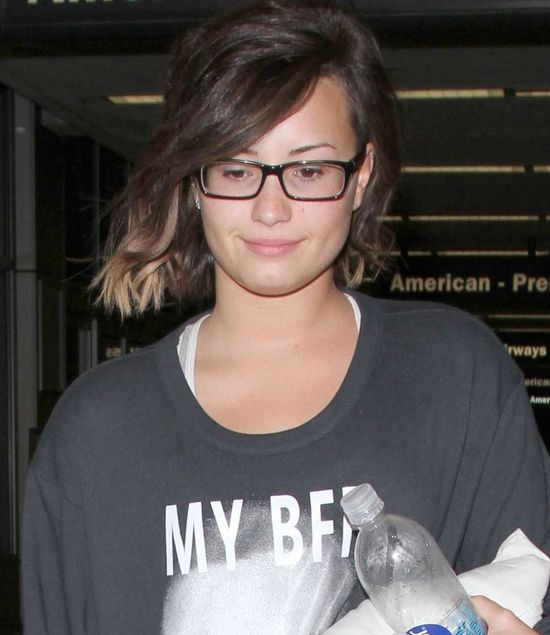 Co powiecie na Demi Lovato bez makijażu i doczepów? (FOTO)