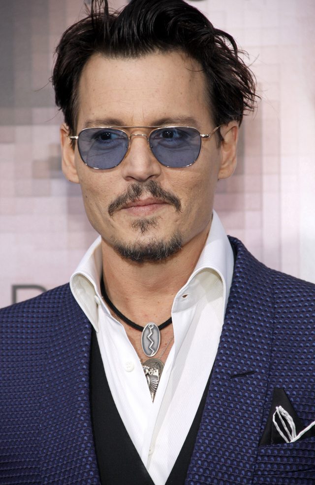 To zdjęcie tylko podsyciło plotki o kłopotach Johnny'ego Dep To zdjęcie tylko podsyciło plotki o kłopotach Johnny'ego Dep