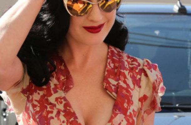 Dita von Teese na lunchu z tajemniczym facetem (FOTO)