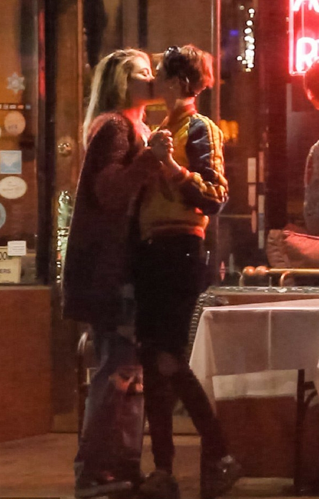 Jak zareagowałby Michael Jackson na romans Paris z Carą? Odpowiedź ZASKAKUJE!