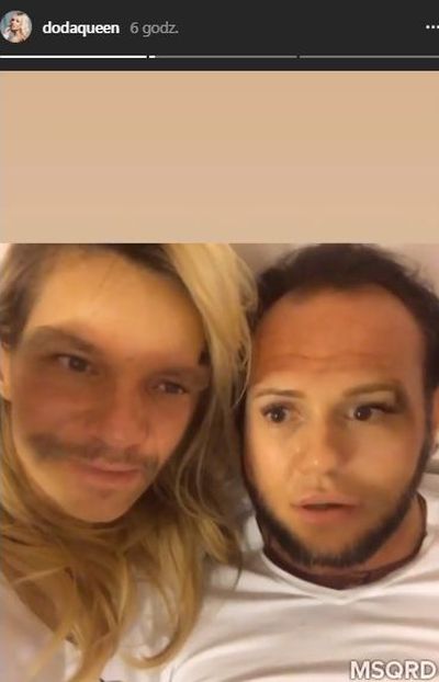 Doda i Emil bawią się telefonem Doda i Emil bawią się telefonem