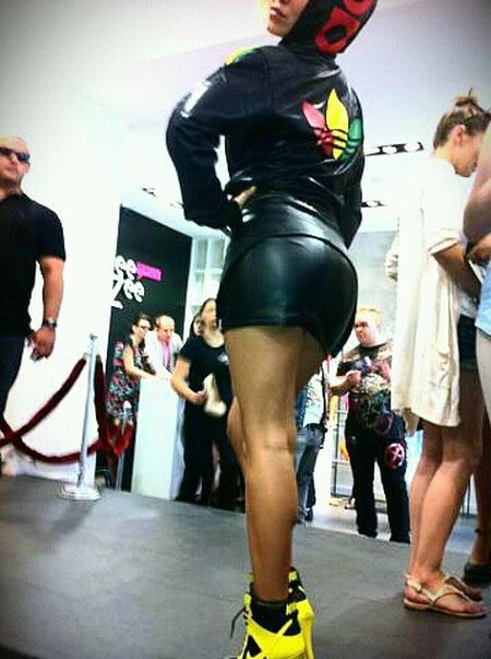 Doda w szpilkach od Nike (FOTO) Doda w szpilkach od Nike (FOTO)