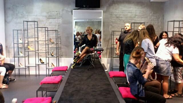 Doda w szpilkach od Nike (FOTO) Doda w szpilkach od Nike (FOTO)