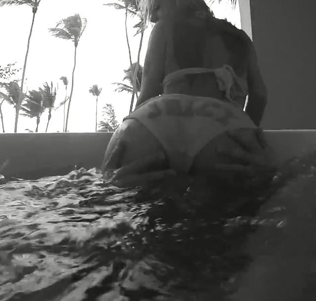 Doda wiedziała, kiedy wypuścić nowy klip (VIDEO)