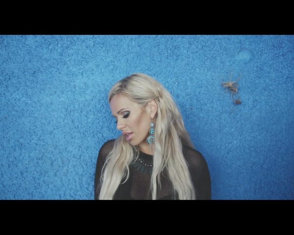 Doda zaręczyła się z Emilem Haidarem (FB) Doda zaręczyła się z Emilem Haidarem (FB)