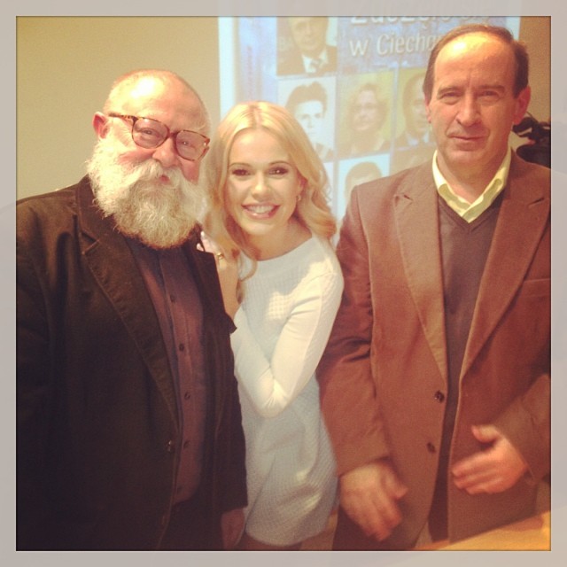 Jaki bokot Dody? Elita podaje jej ręce i bierze autografy