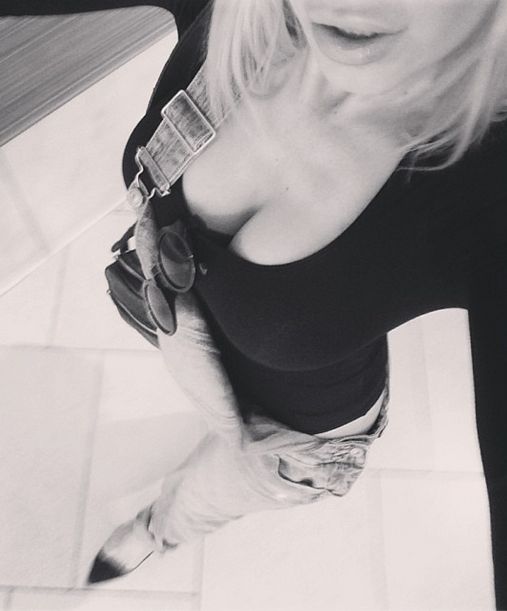 Ta polska gwiazda lubi przyciągać spojrzenia (FOTO) Ta polska gwiazda lubi przyciągać spojrzenia (FOTO)