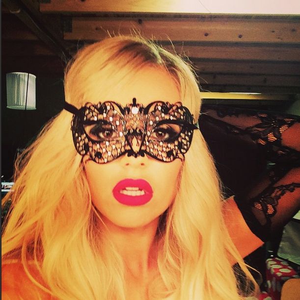 Doda pokazała jak tańczy burleskę (Instagram)