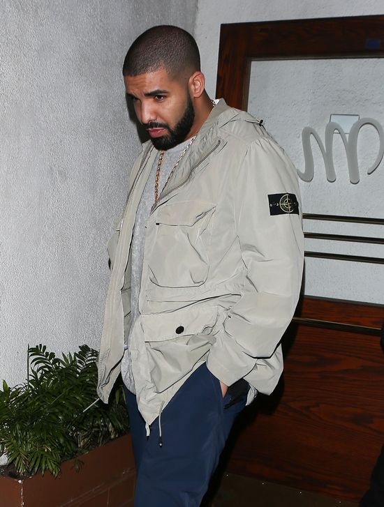 RiRi i Drake spotkali się na imprezie. Rihanna zachowała się niekulturalnie