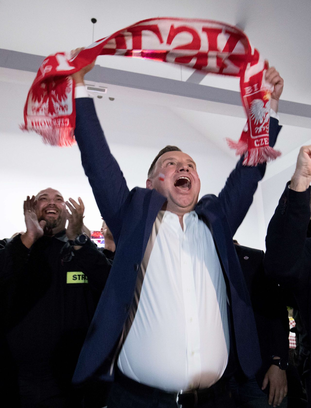 Cieszy się Duda, gratuluje Lewandowski - ZŁOTO dla Polaków w siatkówce Cieszy się Duda, gratuluje Lewandowski - ZŁOTO dla Polaków w siatkówce