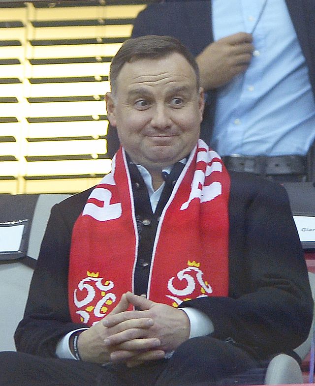 OMG! Siostry Godlewskie Śpiewają dla Andrzeja Dudy: Happy birthday Mr President
