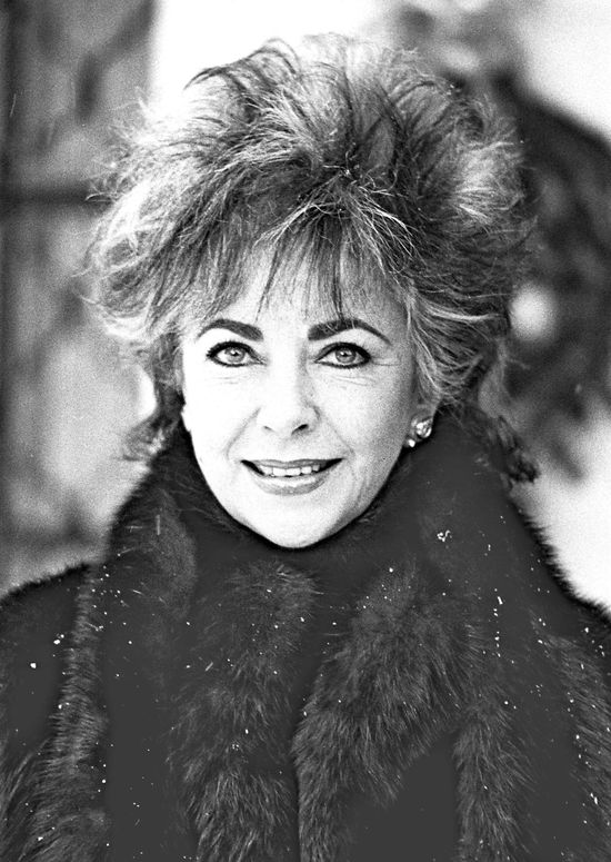 Najdroższe pierścionki zaręczynowe gwiazd (FOTO) Najdroższe pierścionki zaręczynowe gwiazd (FOTO)