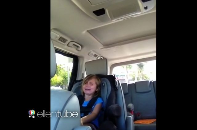 Adam Levine spotkał się z małą fanką, która płakała...