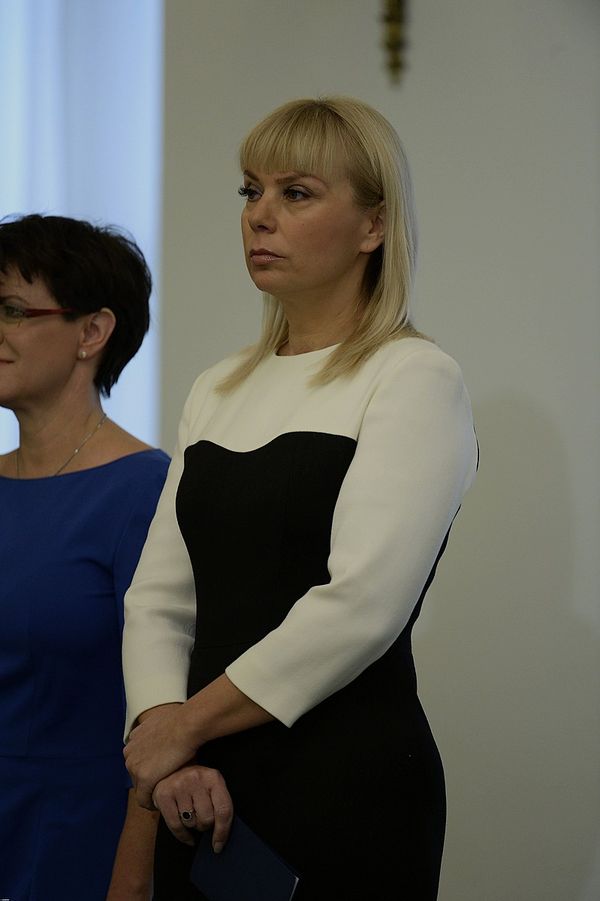 Elżbieta Bieńkowska lubi wakacje w kamperze i koncerty rocko Elżbieta Bieńkowska lubi wakacje w kamperze i koncerty rocko