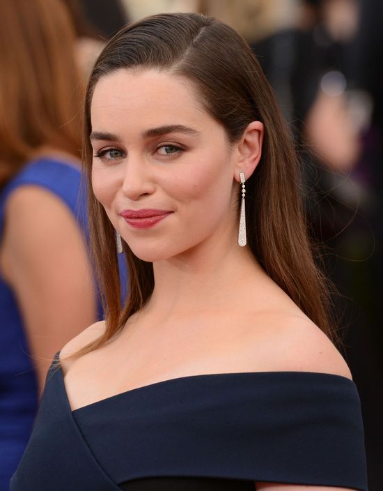 Emilia Clarke już tak nie wygląda (FOTO) Emilia Clarke już tak nie wygląda (FOTO)
