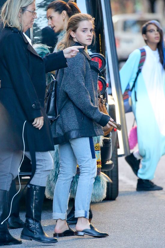 Kiedy Emma Watson nie chce wyglądać jak gwiazda... (FOTO)