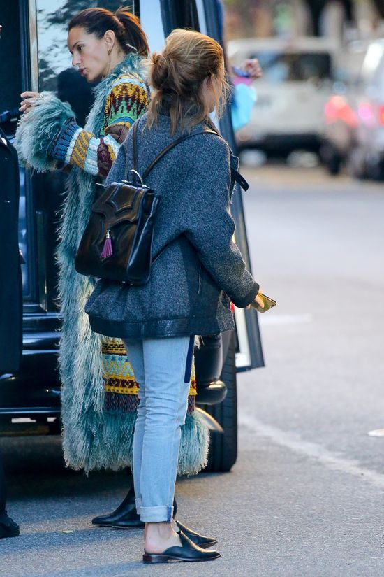 Kiedy Emma Watson nie chce wyglądać jak gwiazda... (FOTO) Kiedy Emma Watson nie chce wyglądać jak gwiazda... (FOTO)