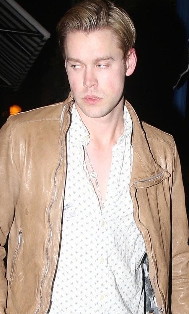 Emma Watson ma NOWEGO chłopaka (ZDJĘCIA) Emma Watson ma NOWEGO chłopaka (ZDJĘCIA)