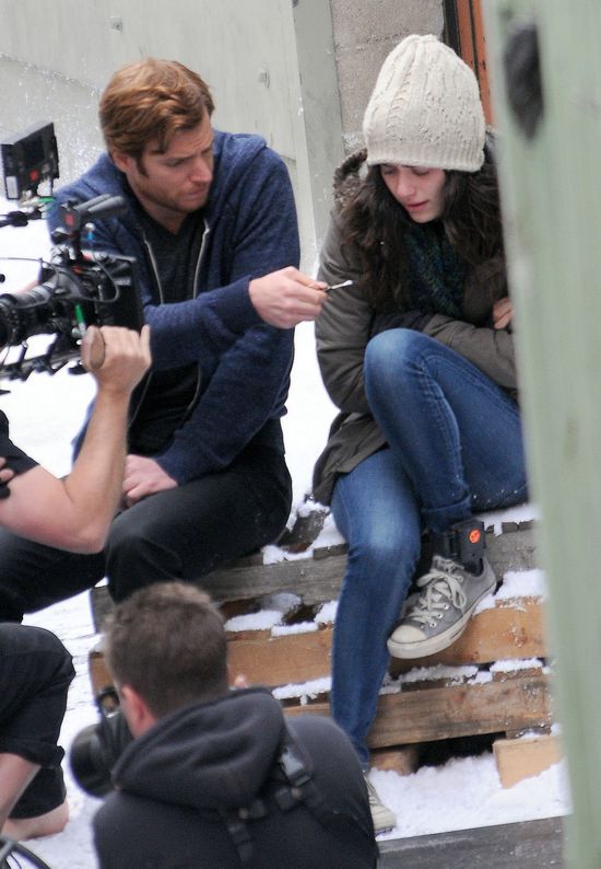 Czemu Emmy Rossum tak rozpacza? (FOTO)