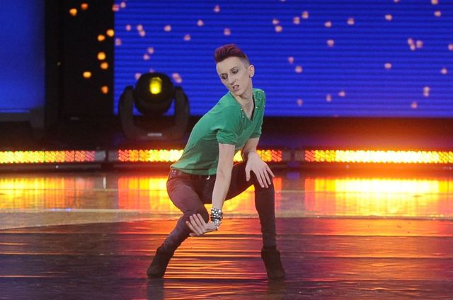 Erwin Stefaniuk kocha Beyonce i tańczy na szpilkach [VIDEO]