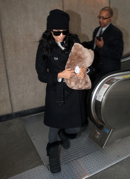 Eva Longoria ma obsesję na punkcie... poduszki? (FOTO) Eva Longoria ma obsesję na punkcie... poduszki? (FOTO)