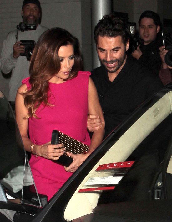 Eva Longoria pijana miłością (FOTO)