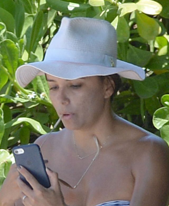 Czy ten kostium na pewno był dobrym pomysłem? (ZDJĘCIA)