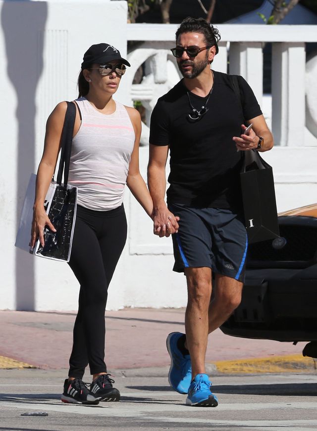 Eva Longoria z mężem na wakacjach - w końcu szczęśliwa (FOTO)