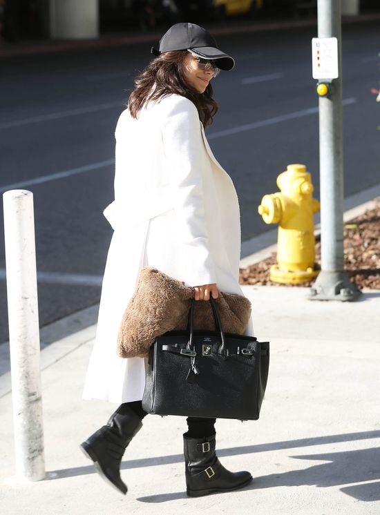 Victoria Beckham rozdaje ubrania przyjaciółkom? (FOTO)