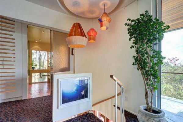 To po tym domu Eva Mendes chodziła nago... (FOTO)