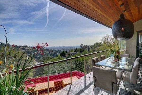 To po tym domu Eva Mendes chodziła nago... (FOTO)