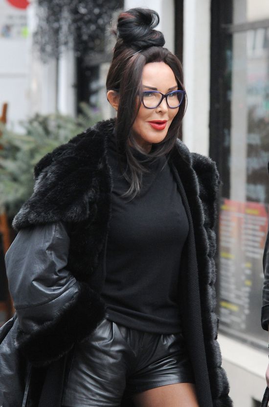 Ewa Minge: Nie jestem ofiarą operacji plastycznych!