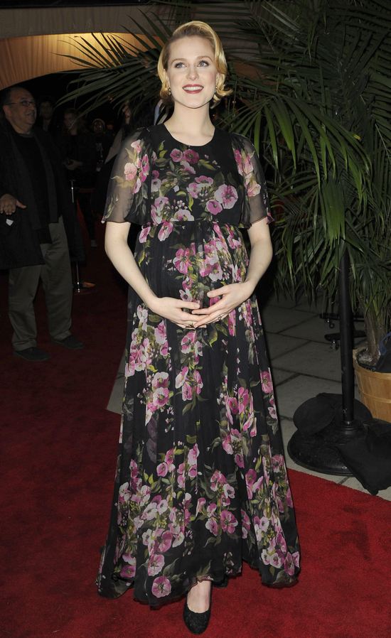 Evan Rachel Wood w ciąży wygląda kwitnąco (FOTO)