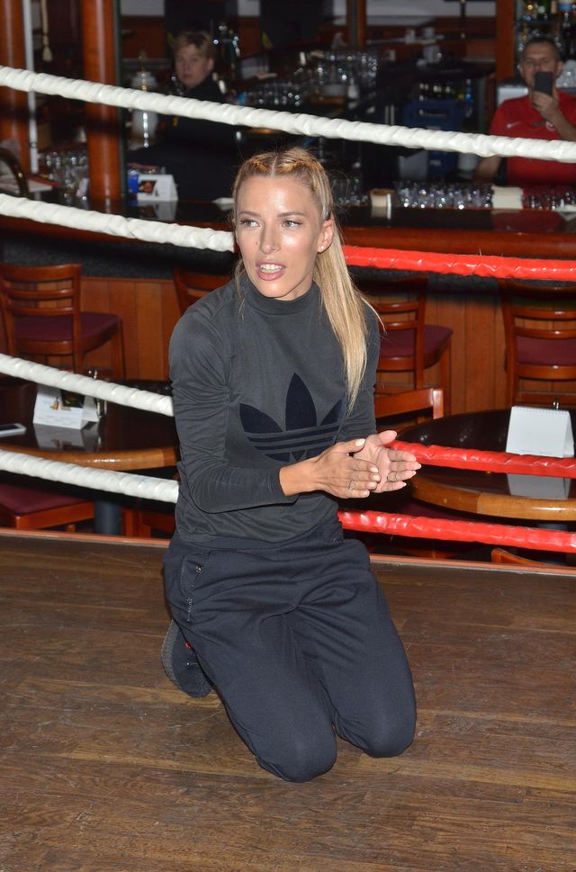 Ewa Chodakowska do internautki: Ogarnij się (Instagram) Ewa Chodakowska do internautki: Ogarnij się (Instagram)