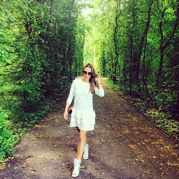 Ewa Chodakowska pokazuje, że nie tylko brzuch ma ładny FOTO