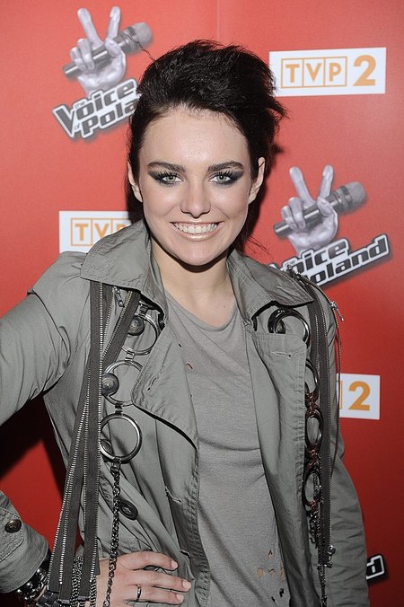 Ewa Farna: Dziewczyna musi mieć trochę ciała... Ewa Farna: Dziewczyna musi mieć trochę ciała...