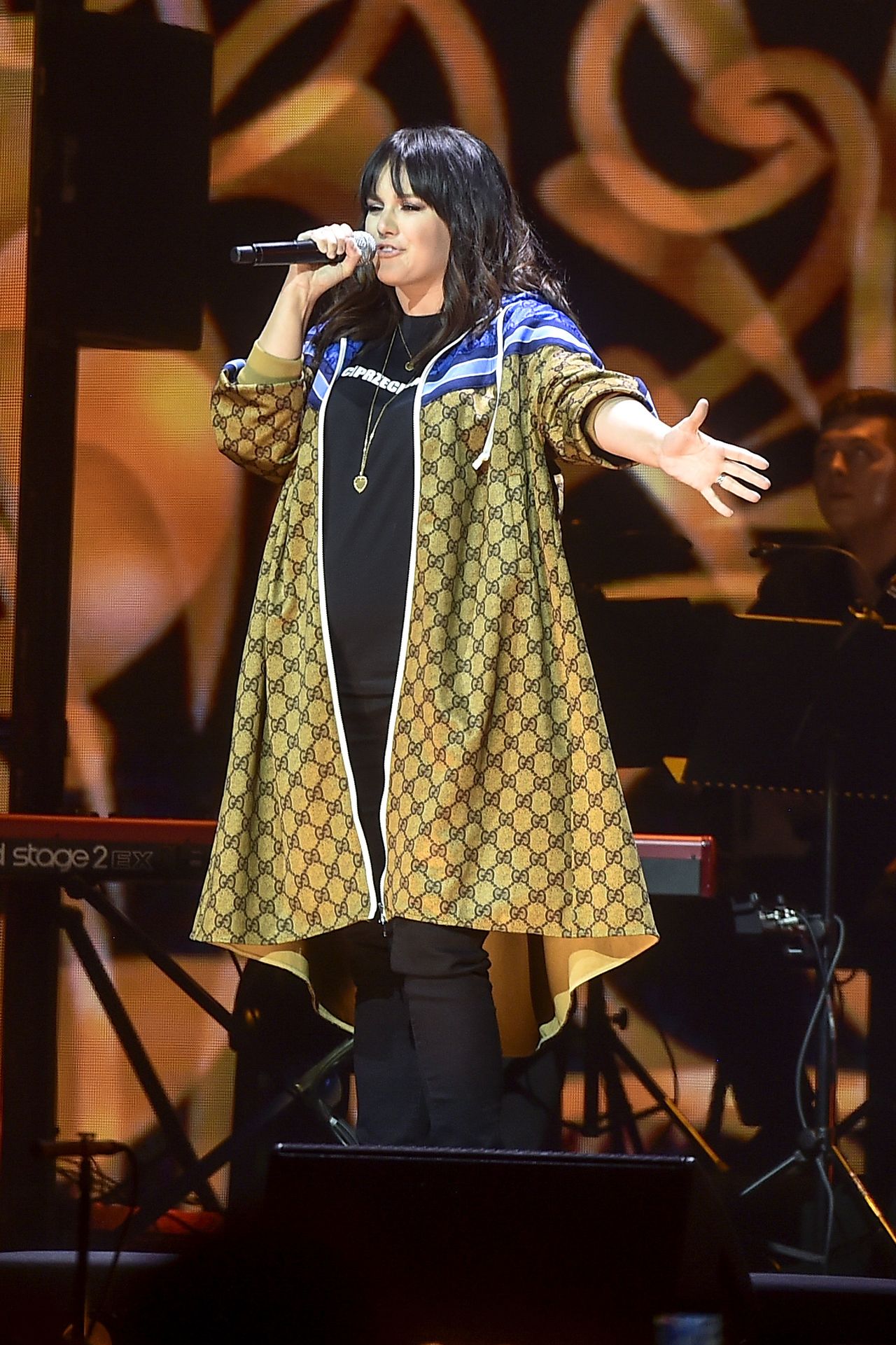 scena z: Ewa Farna, SK:, , fot. Kurnikowski/AKPA