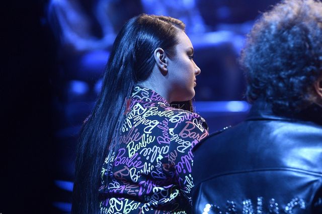 Jaką stylizację wybrała Ewa Farna na pierwszy odcinek Idola na żywo? (ZDJĘCIA) Jaką stylizację wybrała Ewa Farna na pierwszy odcinek Idola na żywo? (ZDJĘCIA)