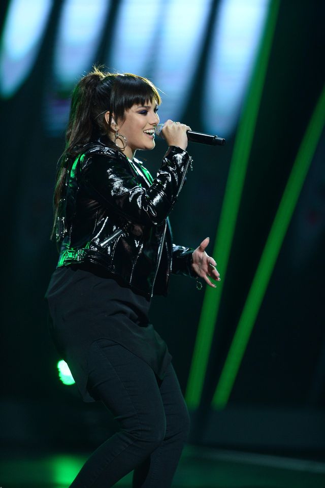 WOW! Niesamowita kreacja Ewy Farnej na jubileuszowym koncercie Polsatu (ZDJĘCIA)