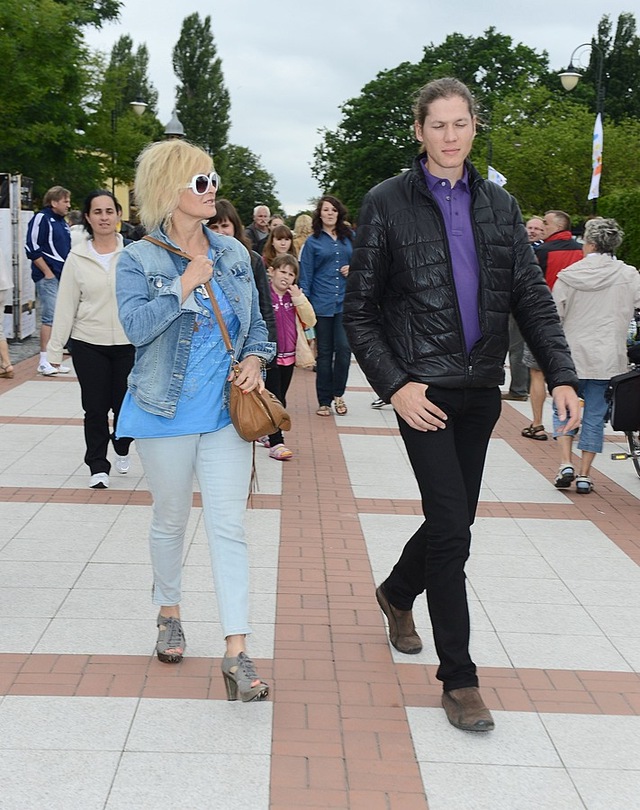 Ewa Kasprzyk z młodszym przyjacielem (FOTO)