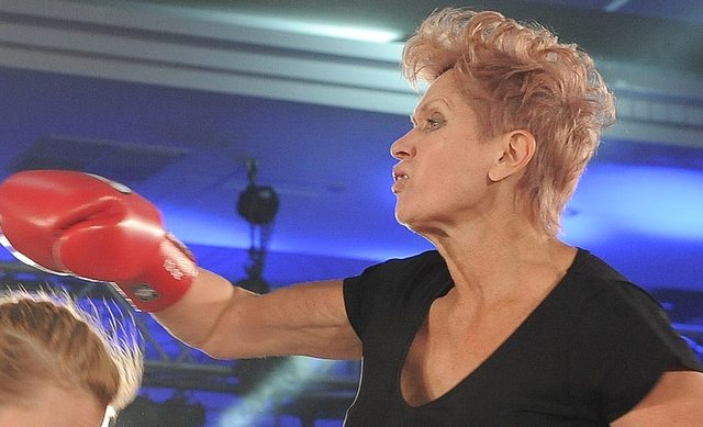 Ale ŁOMOT! Ewa Kasprzyk na ringu z Iwoną Guzowską (FOTO)